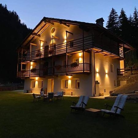 Foresch Hus Chambres D'Hotes Gressoney-Saint-Jean Exterior foto